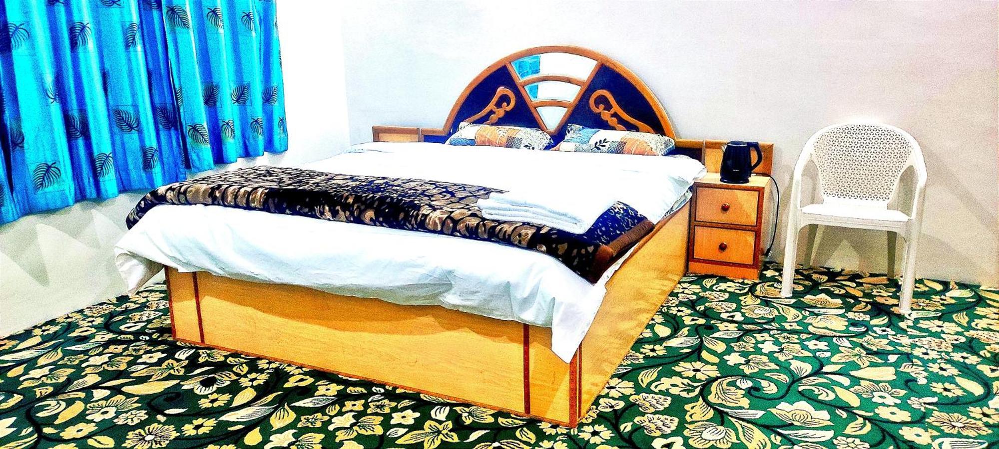 The Clover Inn Srīnagar 外观 照片